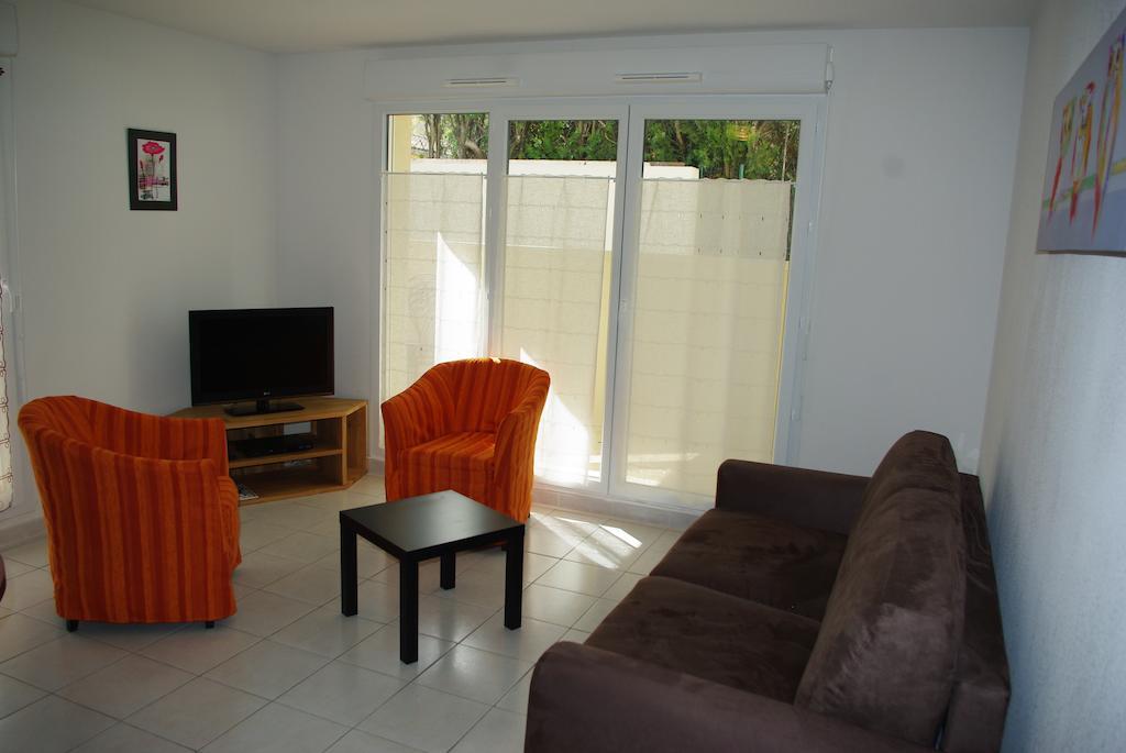Amandrey-De-Provence Apartment Saint-Remy-de-Provence Room photo